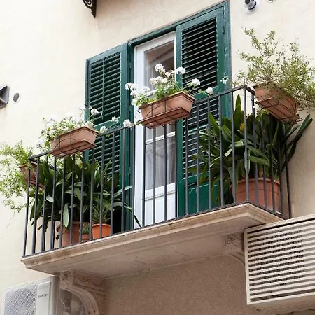 Balcone Fiorito * Alcamo
